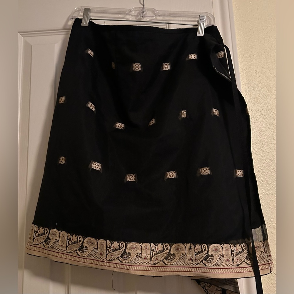 Handcrafted eastern Indian embroidered cotton wrap mini skirt. Waist 30 inches.